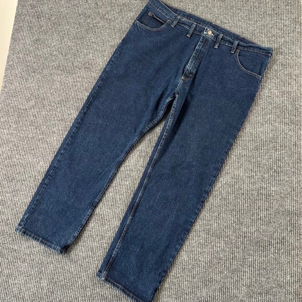 Wrangler Premium Jeans Mens 44x30 Blue Denim Straight Leg Classic Fit‎ Workwear
